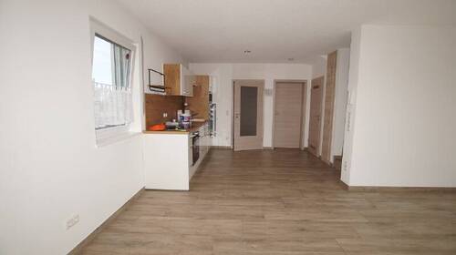 Wohnen-Kochen - Doppelhaushälfte mit 79,80 m² in Aiterhofen zur Miete