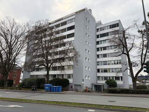 Hausasicht - Zentrale Lage: 260 m² flexible Wohn oder Gewerbefläche - provisionsfrei! (Rathausplatz)