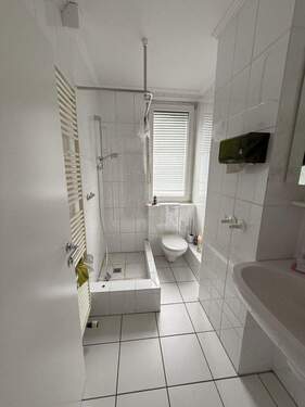 Dusche/Toilette - Etagenwohnung mit 265,00 m² in Bad Homburg zum Kaufen