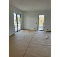 PENTHOUSE mit großer Terrasse mitten in St. Ingbert. NEUE 3 Zimmer-Wohnung - Sankt Ingbert