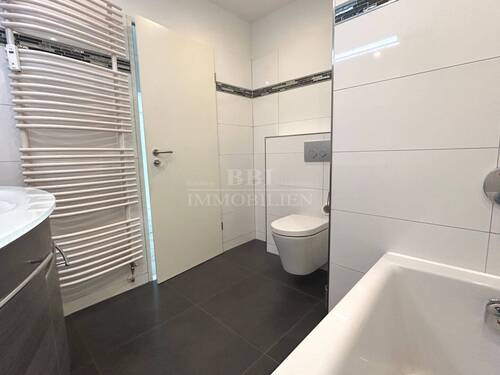 ... mit Badewanne - Etagenwohnung mit 77,00 m² in Quickborn zum Kaufen