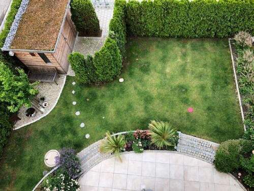 Blick von oben auf den Garten - 