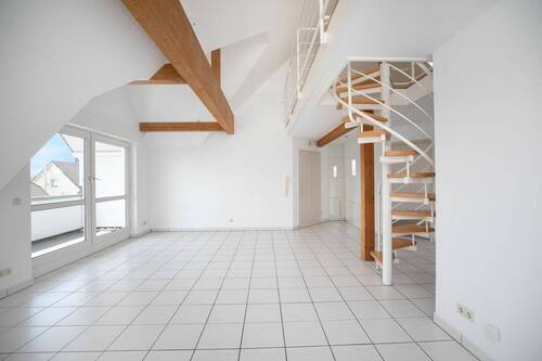 Wohnbereich - 3 Zimmer Etagenwohnung zum Kaufen in Dreieich