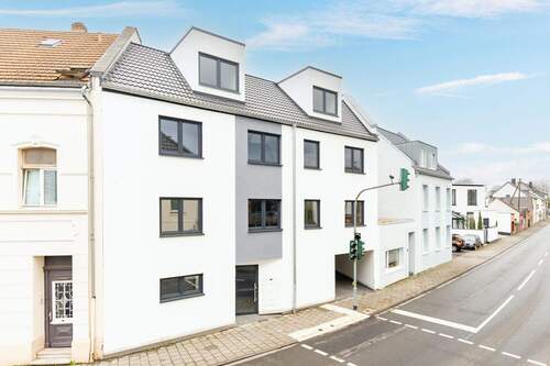 Haus Vorderansicht - 