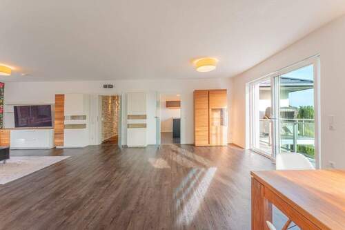 Wohn- und Essbereich EG - 