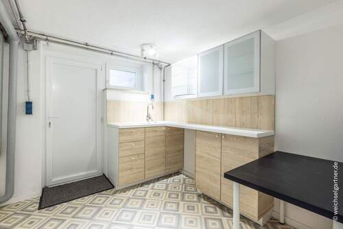 Kleine Küchennische im Keller - 