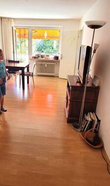 Wohnzimmer-.jpg - Sehr gute Lage- ANGEBOT ! 2- Zimmerwohnung ca.57,19 m² - Milbertshofen- Georgenschweigstr. 430 000,-€