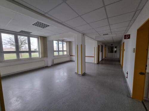 Krankenhaus_Warteraum - 