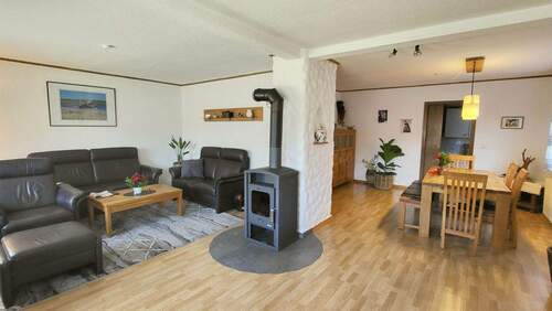 Wohnzimmer neu.jpg - 4 Zimmer Einfamilienhaus in Osnabrück
