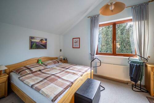 Schlaf- oder Kinderzimmer OG - 