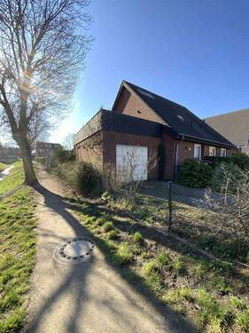 Freistehend mit Vollkeller und Garage! - 4 Zimmer Einfamilienhaus in Selm