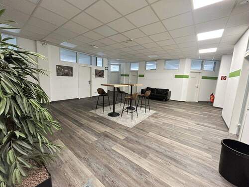 Büro EG - Büro mit 2.391,70 m&sup2; in Oberhaching zum Kaufen