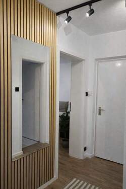 Flur Richtung Eingang - 