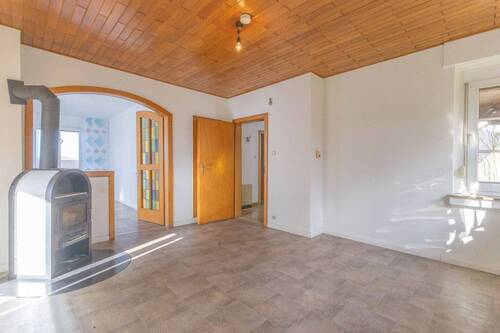 Große Essdiele mit Zugang zur Küche und ins Wohnzimmer - 