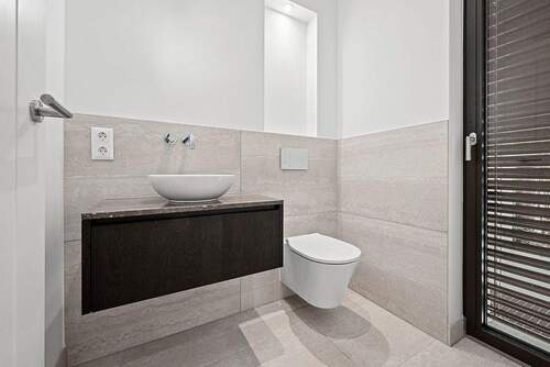 Gäste-WC Erdgeschoss - 