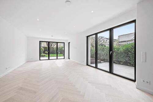 Wohnbereich - Doppelhaushälfte mit 234,00 m² in München zum Kaufen