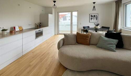 helle, offene Wohnküche - 4 Zimmer Etagenwohnung in Köln-Weidenpesch