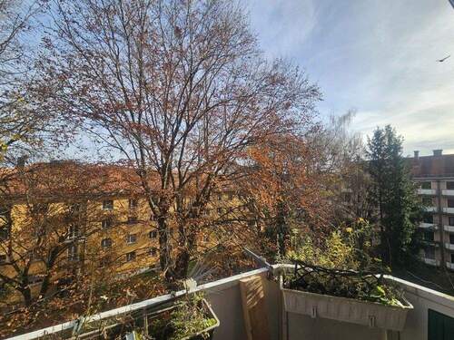 Balkon - Etagenwohnung mit 50,70 m&sup2; in München zur Miete