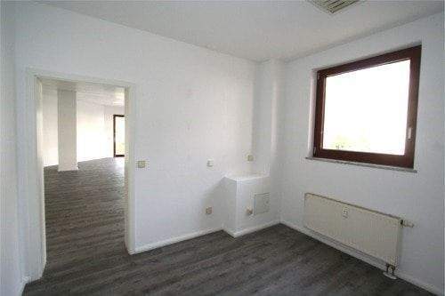 linke Teilfläche Büro - Gewerbeobjekt (Büro, Produktion, Verkauf) in Taucha