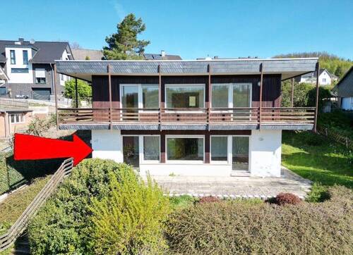 Außenansicht vom Wohnhaus
- 4 Zimmer Terrassenwohnung zum Kaufen in Reichshof