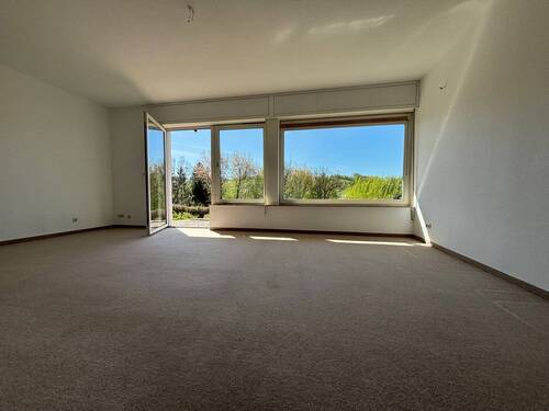 Teilansicht vom Wohn- und Esszimmer - 