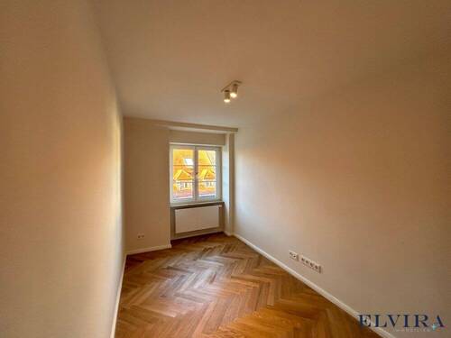 1/2 Zimmer - 