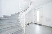 Treppenhaus Eingang - 