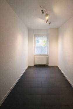 Küche - 4 Zimmer Etagenwohnung in Dresden