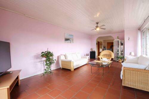 6 WZ Bild 2 - Mehrfamilienhaus, Wohnhaus mit 234,00 m&sup2; in Büdingen zum Kaufen