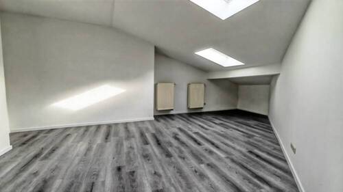 Zimmer 2 - 3 Zimmer Etagenwohnung in Passau