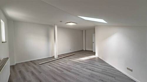 Zimmer 3 - 