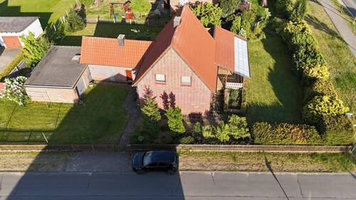Drohnenbild - 4 Zimmer Einfamilienhaus in Barwedel