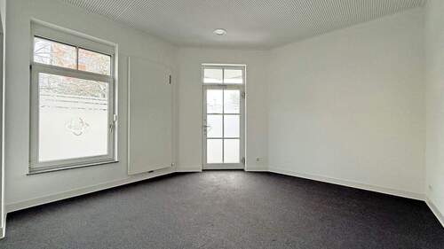 Eingangsbereich - 3 Zimmer Büro zur Miete in Sonnenbühl / Genkingen