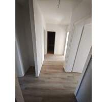 **sanierte 3-Zimmer-Wohnung mit Balkon** - Clausthal-Zellerfeld