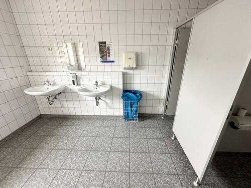 WC Damen EG - 