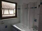 Badezimmer m. Wanne, ohne Dusche - Etagenwohnung mit 58,00 m&sup2; in Sennfeld zur Miete