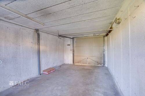 Garage - 