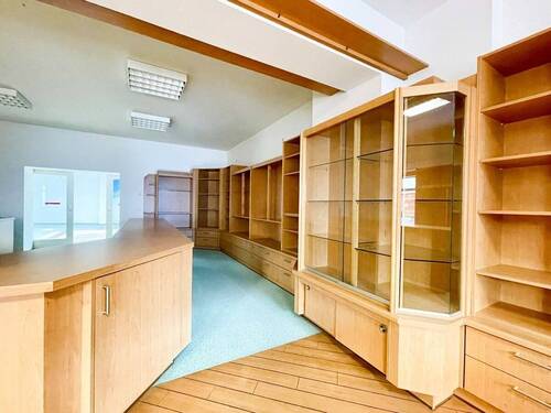 mittlerer Bereich Gewerbe EG - Büro mit 150,00 m&sup2; in Dippoldiswalde zur Miete