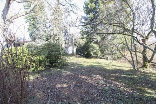 hinterer Grundstücksbereich mit Gartenhaus - 