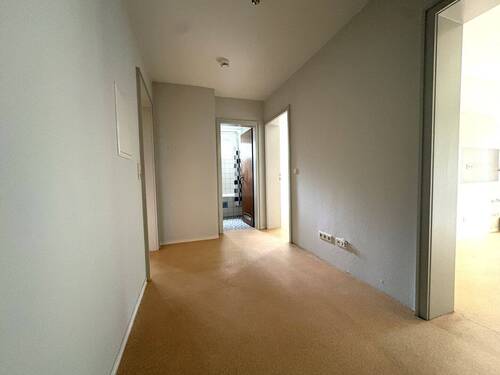 Flur - 2 Zimmer Etagenwohnung zum Kaufen in Ludwigshafen