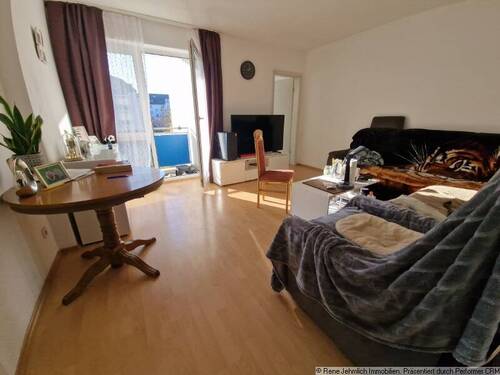 Wohnzimmer - Vermietete Wohnung in Schloßchemnitz + inkl. TG Stellplatz