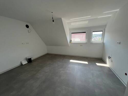 Galerie - 4 Zimmer Etagenwohnung in Mönsheim
