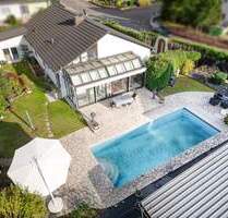 Großzügiges Grundstück + Wunderschöner freistehender Bungalow in ruhiger Lage zu verkaufen + Pool Garten + Garage + Wintergarten - Saarlouis Fraulautern
