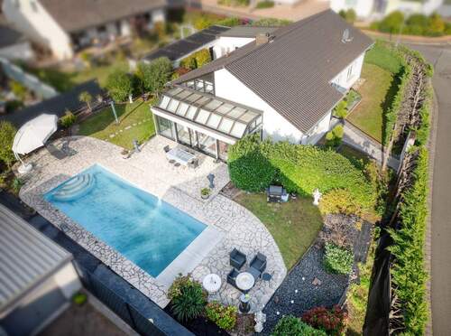 Außenansicht - 5 Zimmer Bungalow zum Kaufen in Saarlouis
