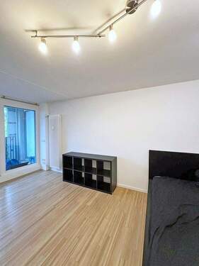 Zimmeransicht 1 - 1 Zimmer Etagenwohnung zum Kaufen in Regensburg