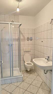 Bad mit Dusche.jpeg - 