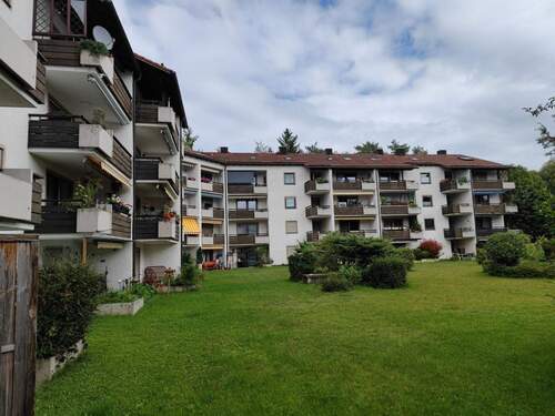 Innenhof-Grünfläche - 