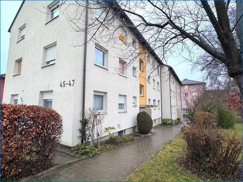 Titelbild - Konstanz-Petershausen-West, renovierte 2 Zi. Wohnung EGHochparterre, gute und ruhige Lage!
