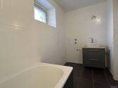 EG Badezimmer - 4 Zimmer Reihenmittelhaus zum Kaufen in Bechhofen