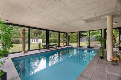 Indoor-pool - 